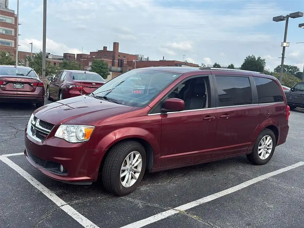 2018 Dodge Grand Caravan SXT's photo
