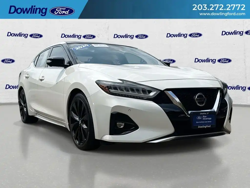 2020 Nissan Maxima SR's photo