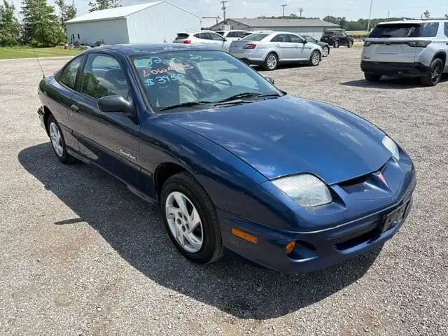2002 Pontiac Sunfire SE's photo