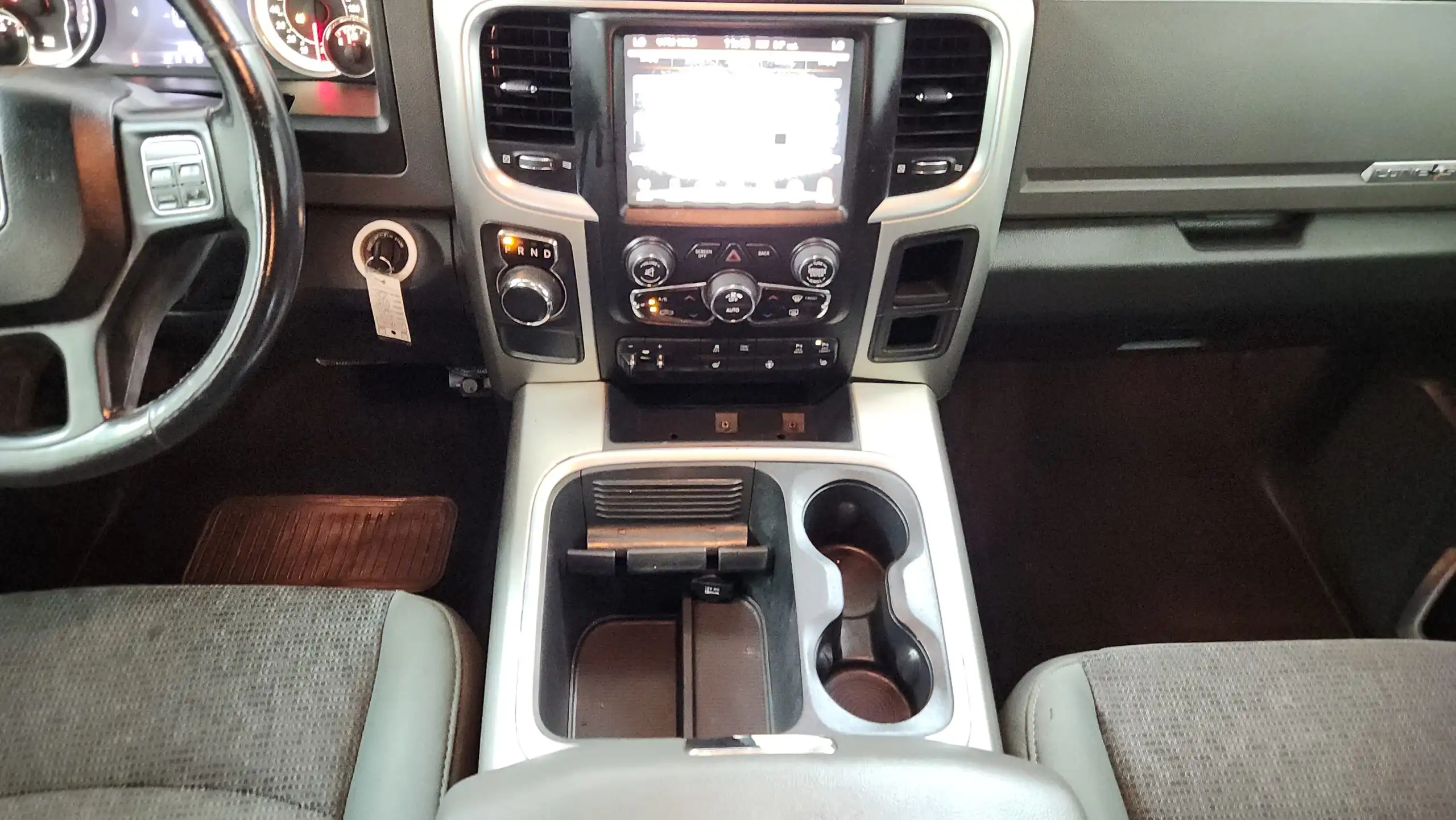 2016 RAM 1500 Lone Star Crew Cab 5'7's photo