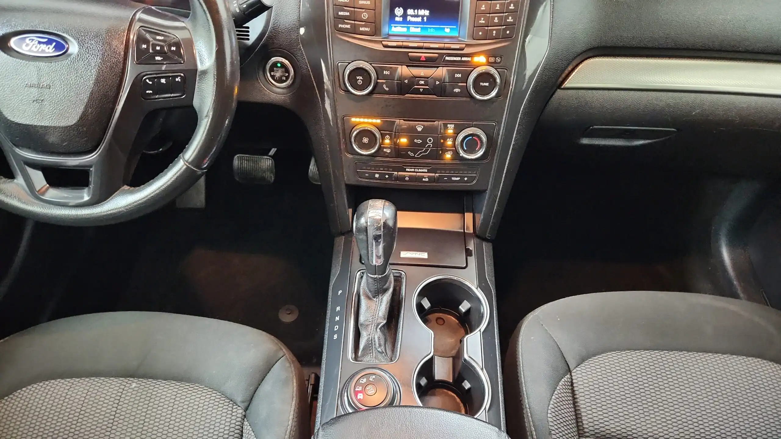 2019 Ford Explorer XLT 4WD's photo