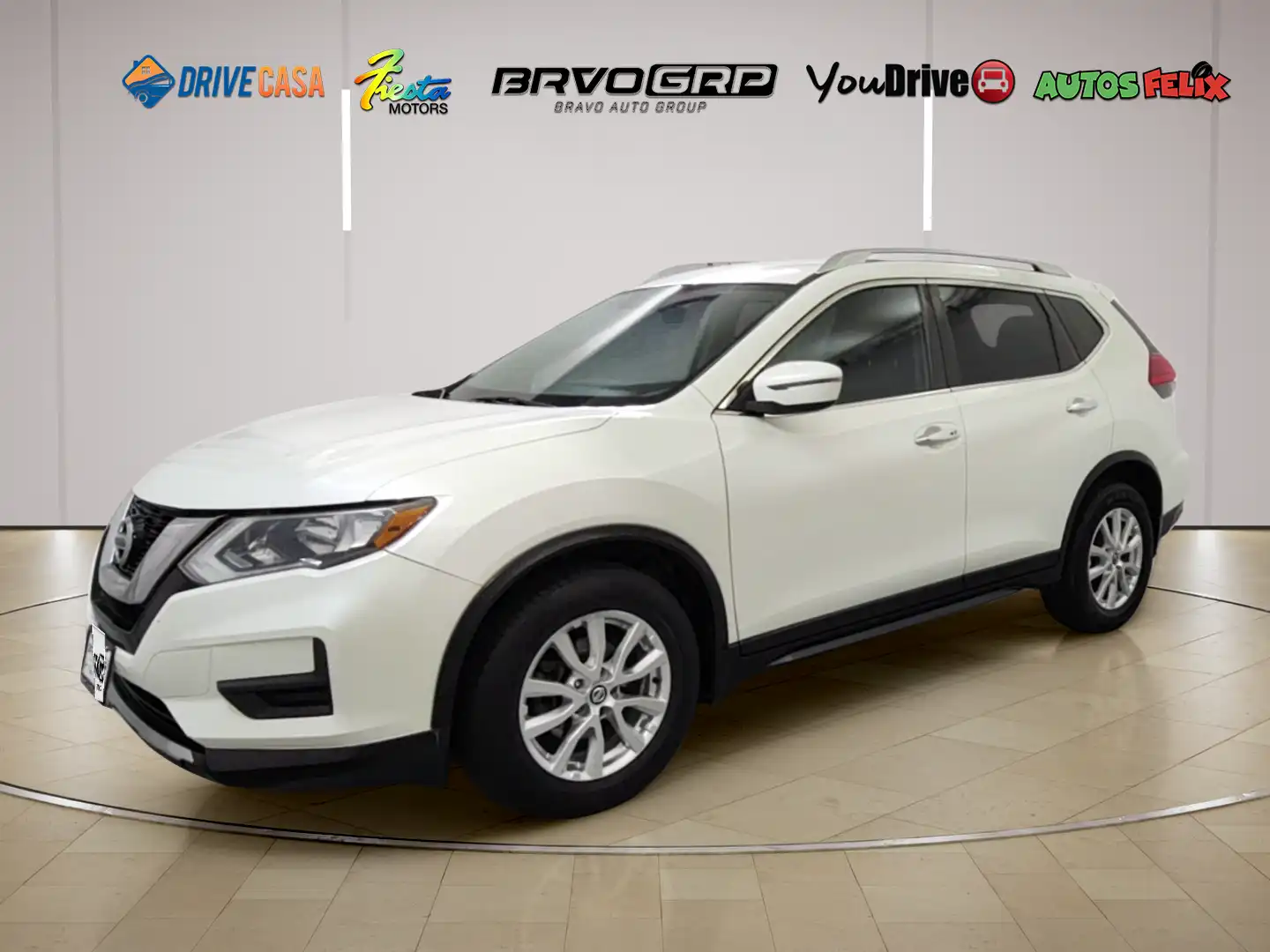 2017 Nissan Rogue SV FWD's photo