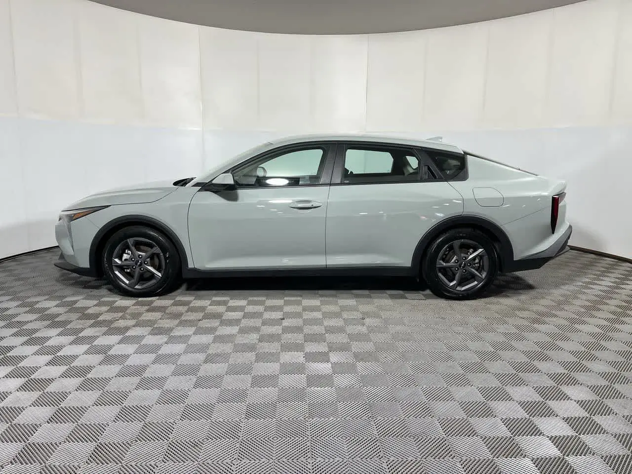 2025 Kia K4 LXS Auto photo 5