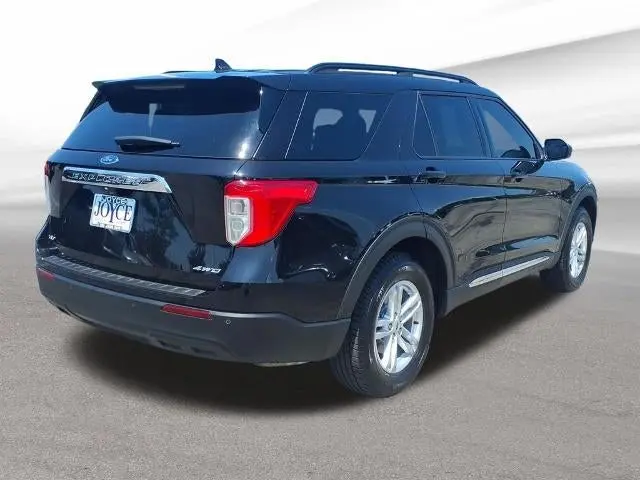 2021 Ford Explorer XLT 4WD photo 5