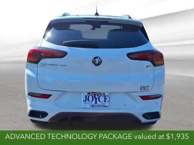 2020 Buick Encore GX Essence AWD photo 5
