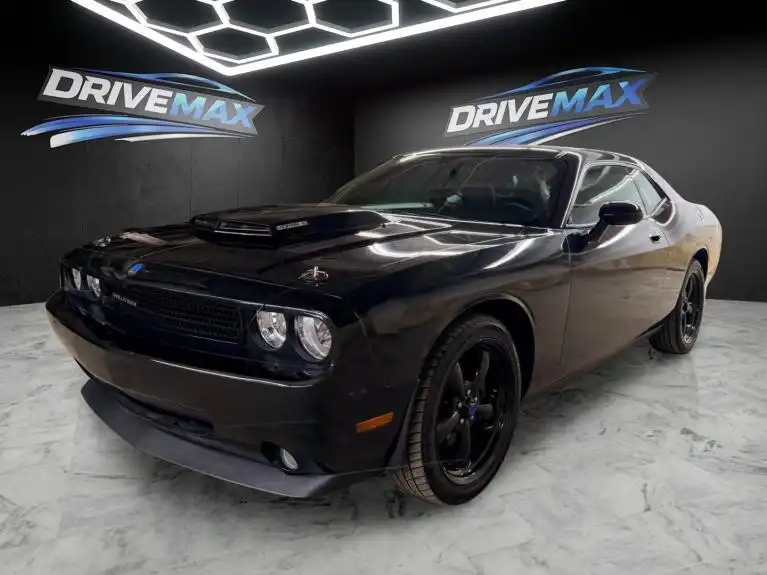 2010 Dodge Challenger R/T's photo
