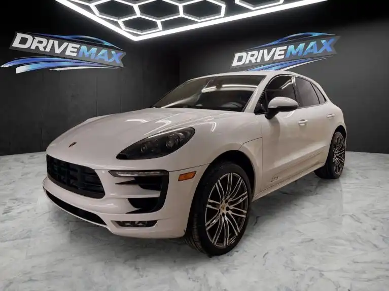 2018 Porsche Macan GTS's photo