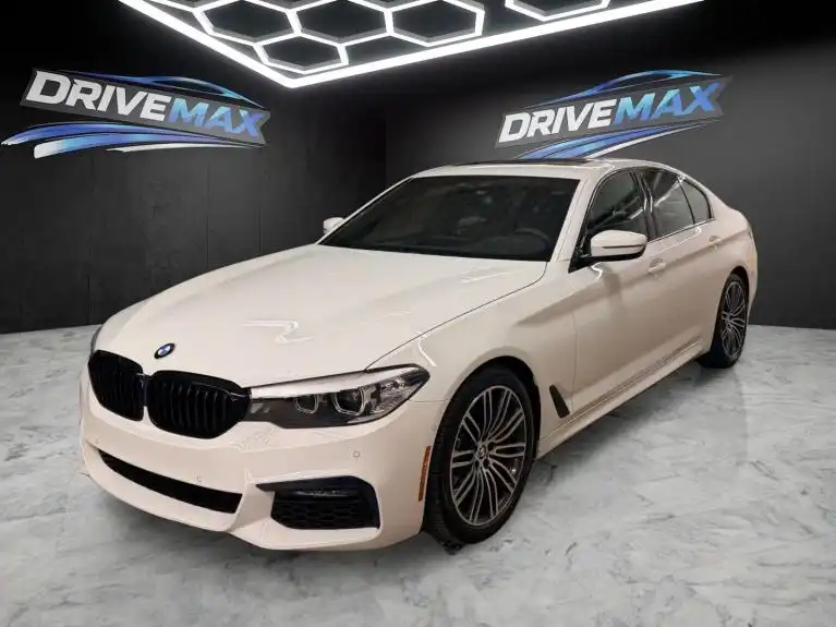2019 BMW 5 Series 540i xDrive Sedan's photo