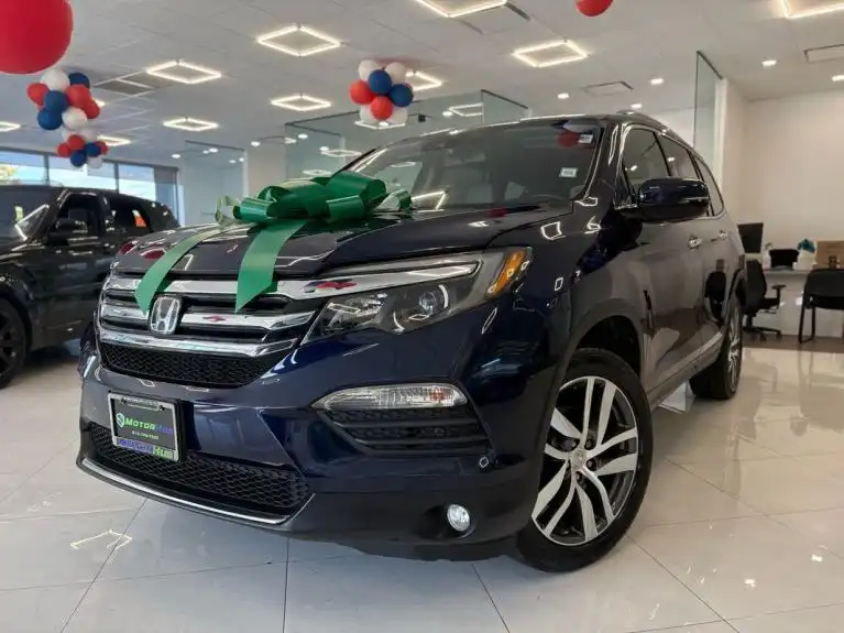 2017 Honda Pilot 4WD Elite's photo