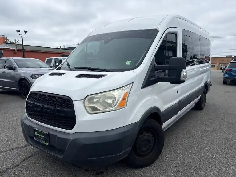 2016 Ford Transit 350 XLT Wagon Med Roof Sliding Pass. 148's photo