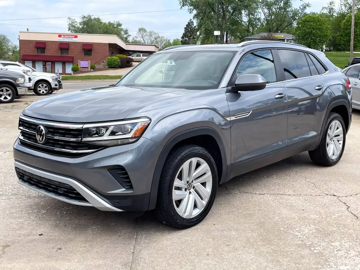 2021 Volkswagen Atlas Cross Sport 2.0T SE w/Tech's photo