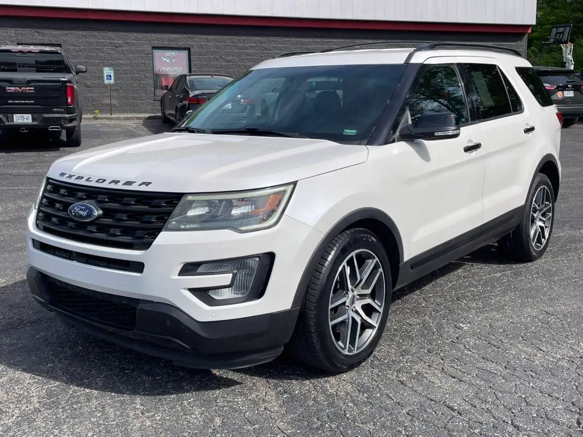2017 Ford Explorer Sport 4WD's photo
