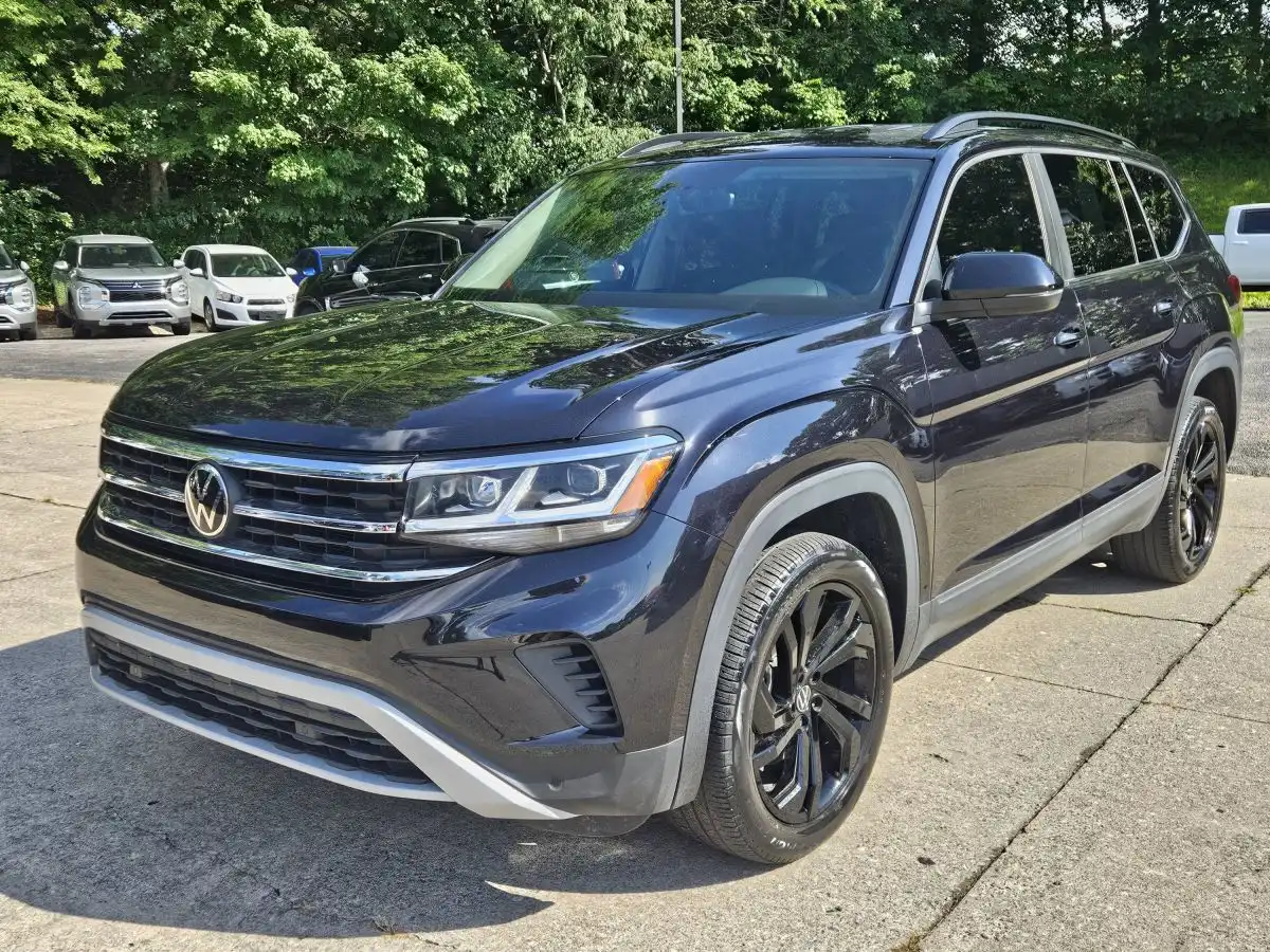 2023 Volkswagen Atlas 3.6L SE w/Tech's photo