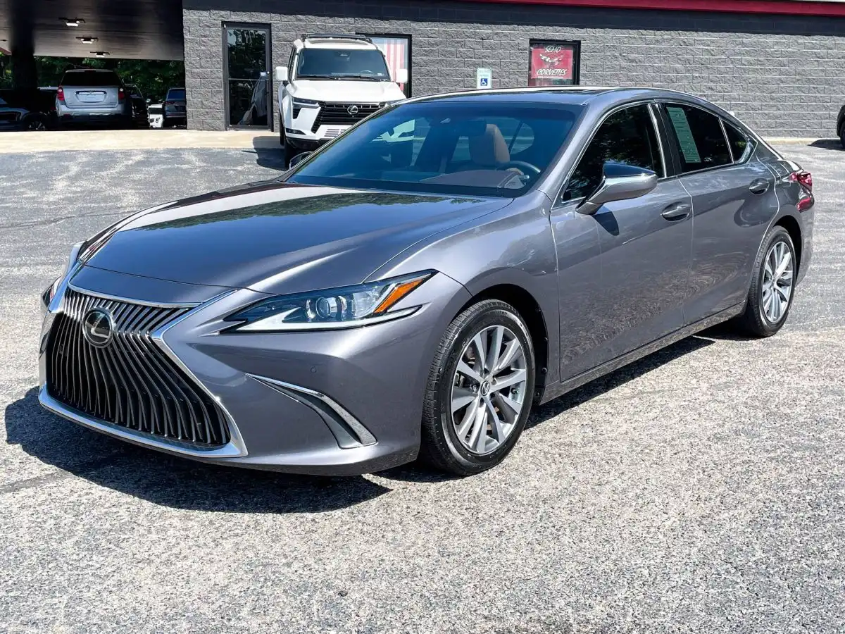 2020 Lexus ES 350 350's photo