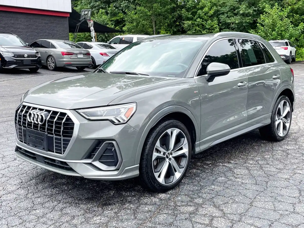 2020 Audi Q3 45 TFSI S Line Premium Plus quattro's photo