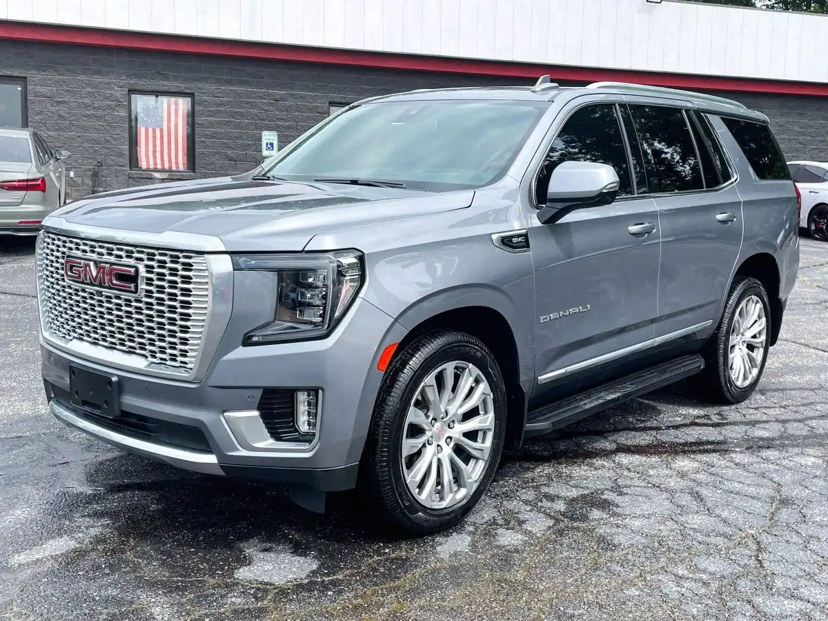 2022 GMC Yukon 4WD Denali's photo