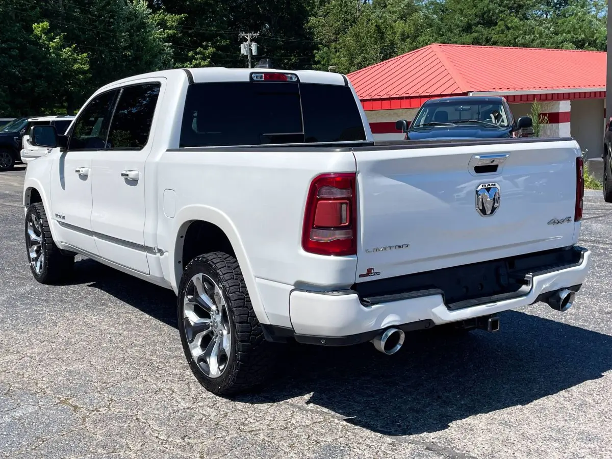 2019 RAM 1500 Limited 4x4 Crew Cab 5'7 photo 5