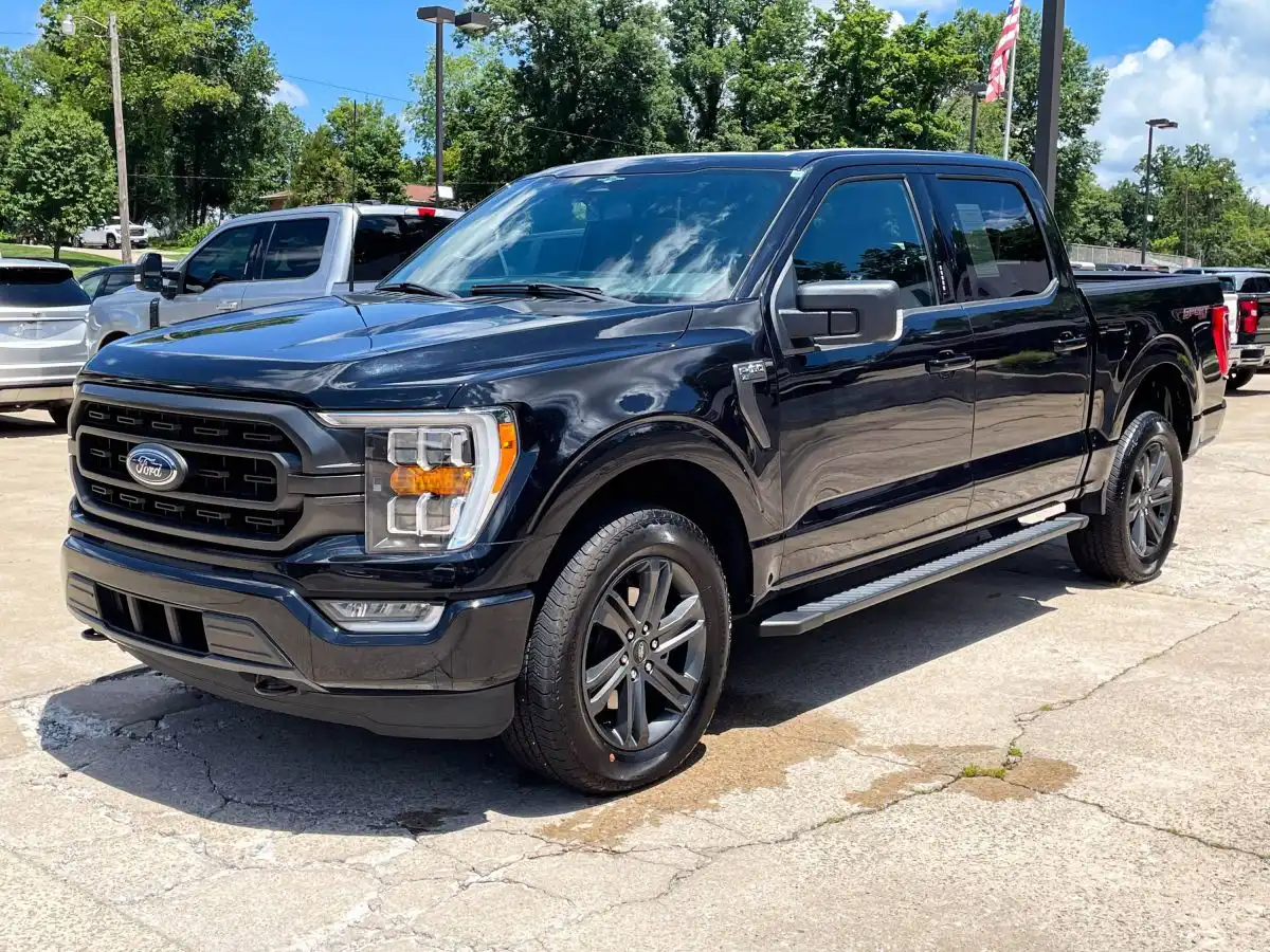 2023 Ford F-150 XLT 4x4 SuperCrew 5-1/2 Box's photo