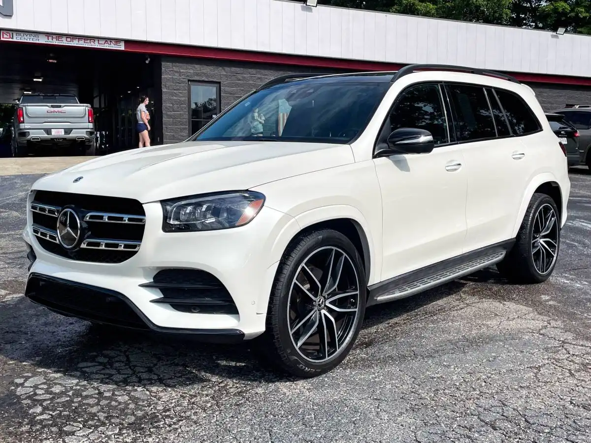 2022 Mercedes-Benz GLS GLS450's photo