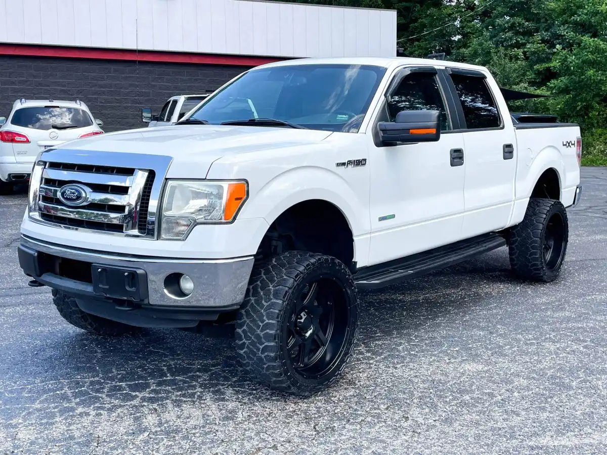 2012 Ford F-150 XLT 4x4 SuperCrew 145-in's photo