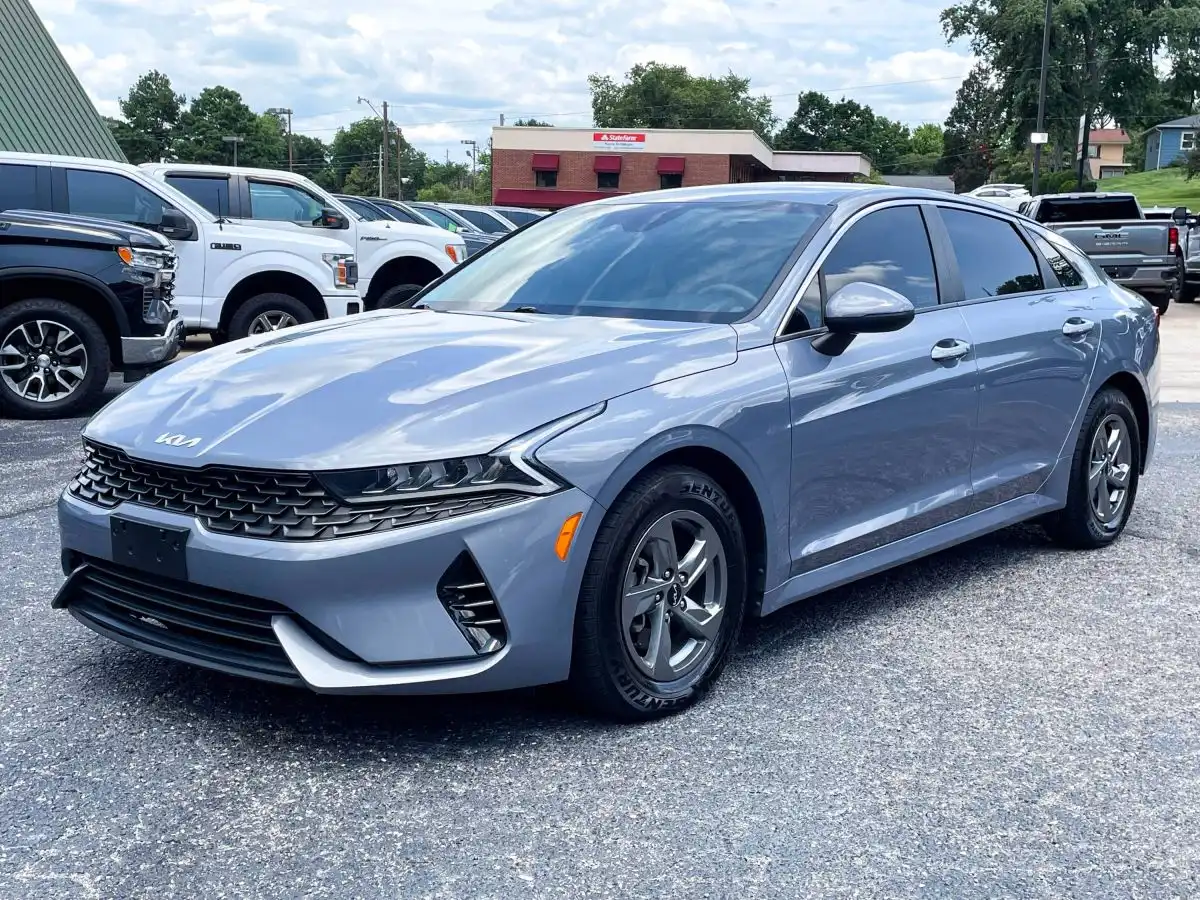 2023 Kia Optima LXS FWD's photo