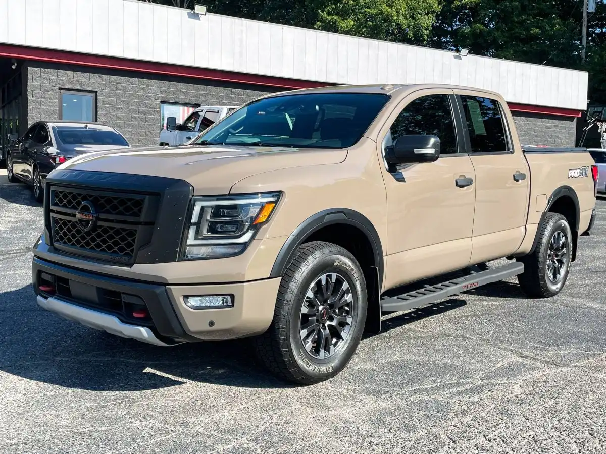 2021 Nissan Titan PRO-4X 4X4 Crew Cab's photo