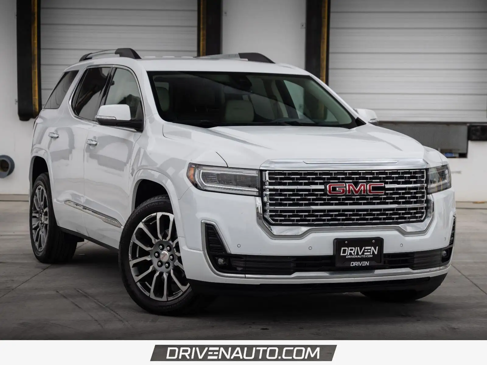2023 GMC Acadia Denali AWD's photo