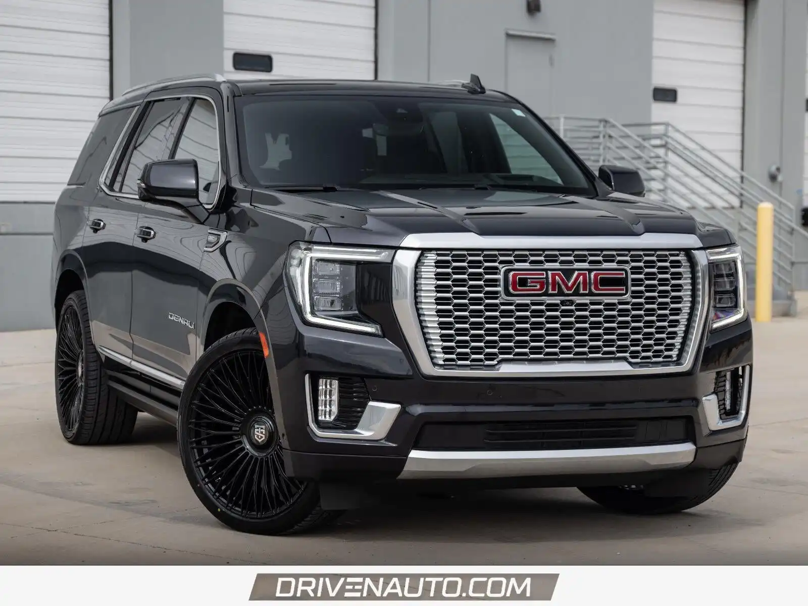 2023 GMC Yukon Denali's photo