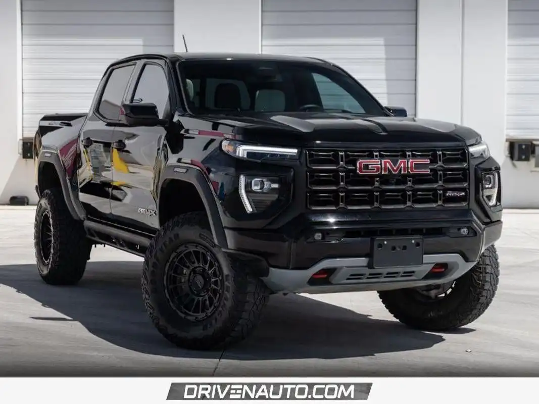 2024 GMC Canyon AT4X 4WD Crew Cab Short Box's photo