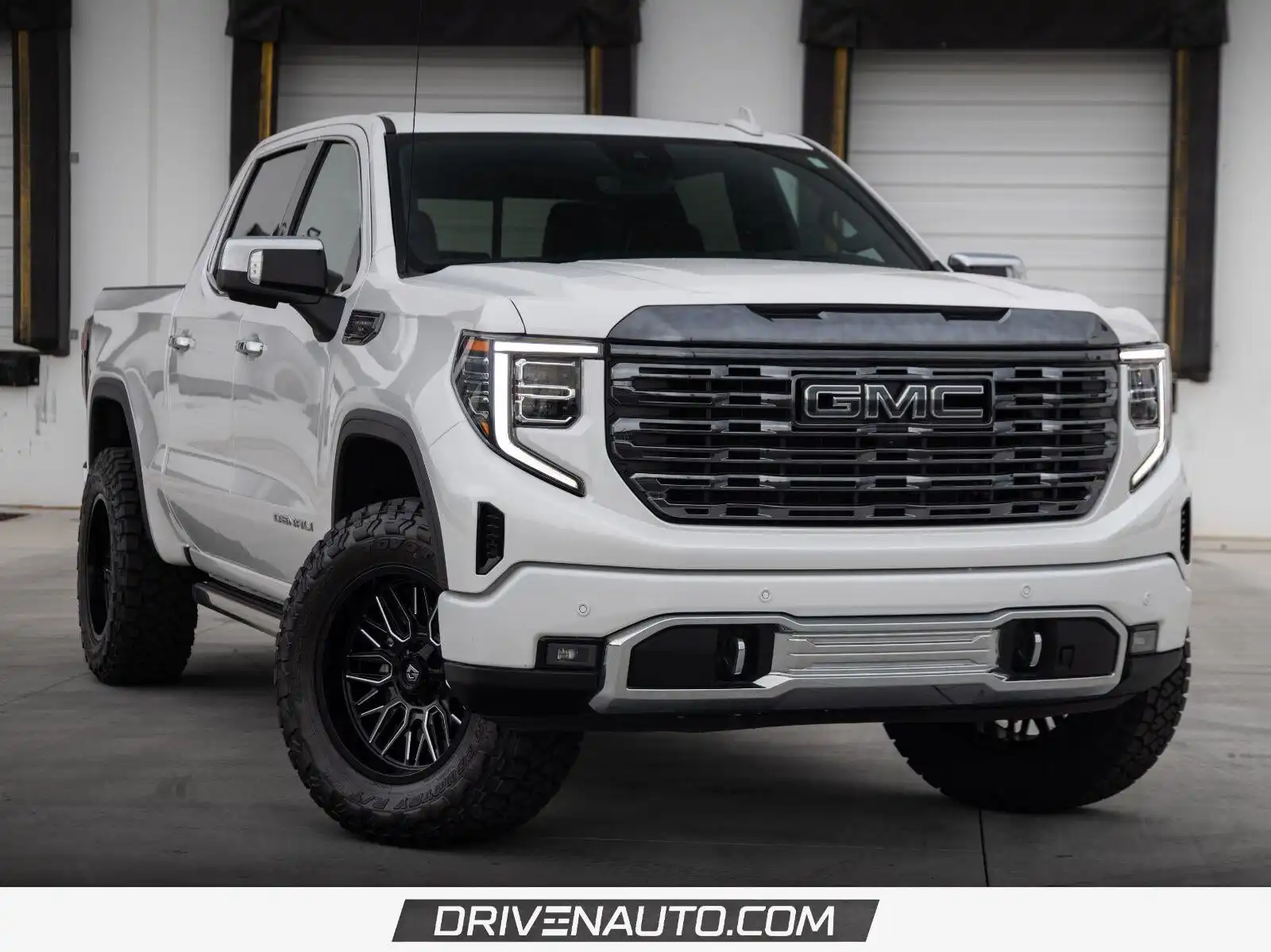 2024 GMC Sierra Denali Ultimate 4WD Crew Cab Short Box's photo