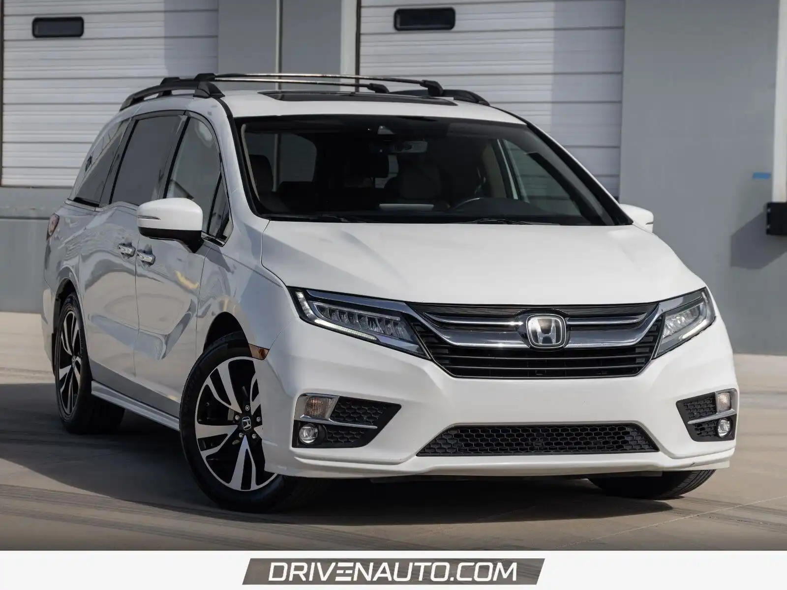 2019 Honda Odyssey Elite's photo