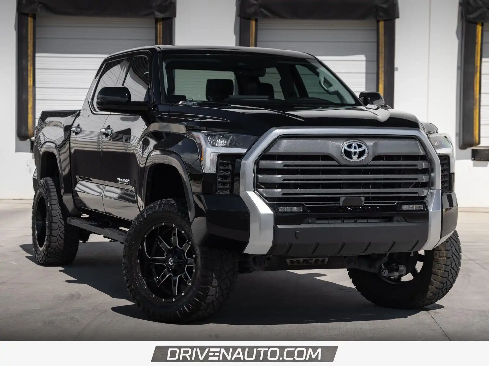 2023 Toyota Tundra 4x4 CrewMax Limited 3.5's photo