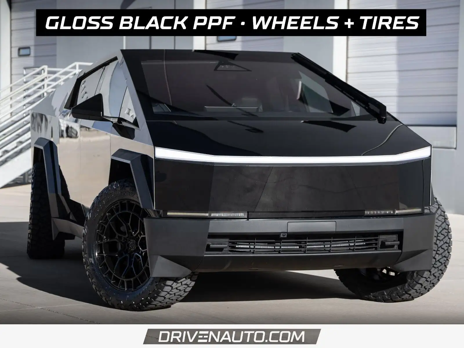 2025 Tesla Cybertruck AWD's photo