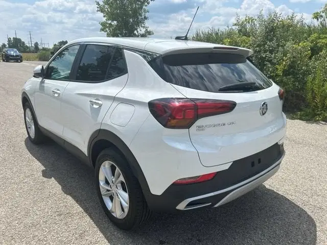 2023 Buick Encore GX Preferred AWD photo 4