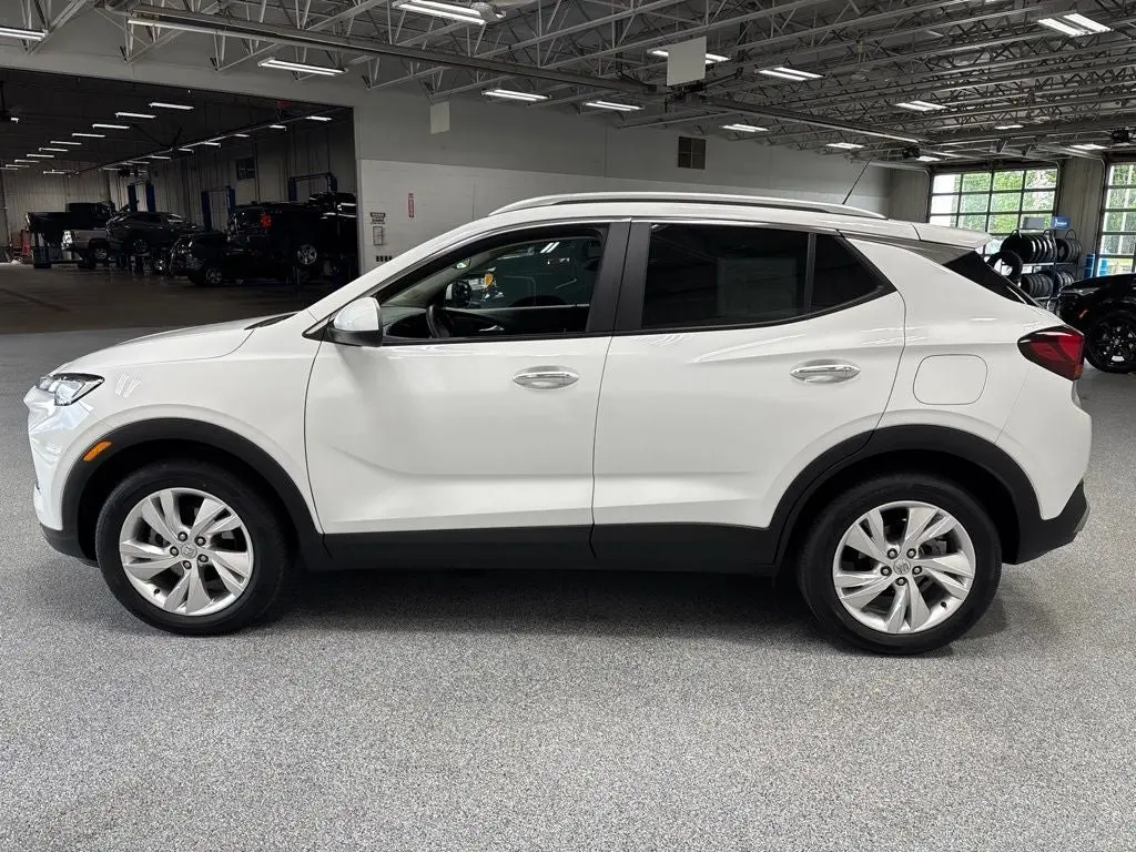 2024 Buick Encore GX Preferred AWD photo 4