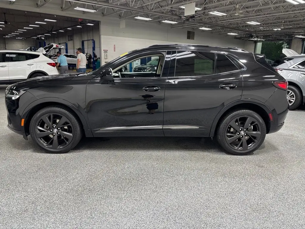 2023 Buick Envision Essence AWD photo 4