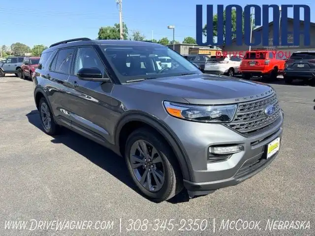 2023 Ford Explorer XLT 4WD's photo