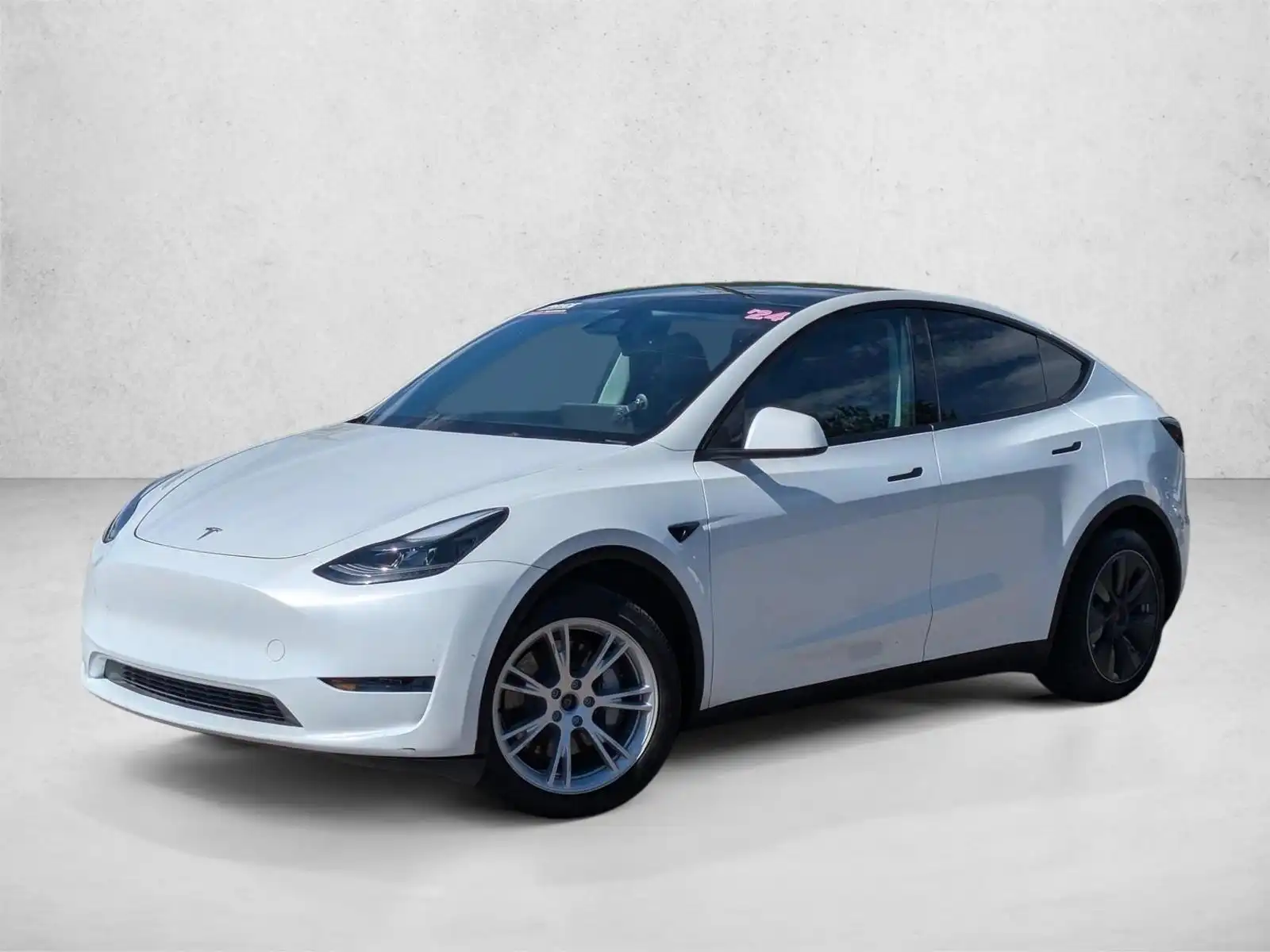 2024 Tesla Model Y Long Range Dual Motor All-Wheel Drive's photo