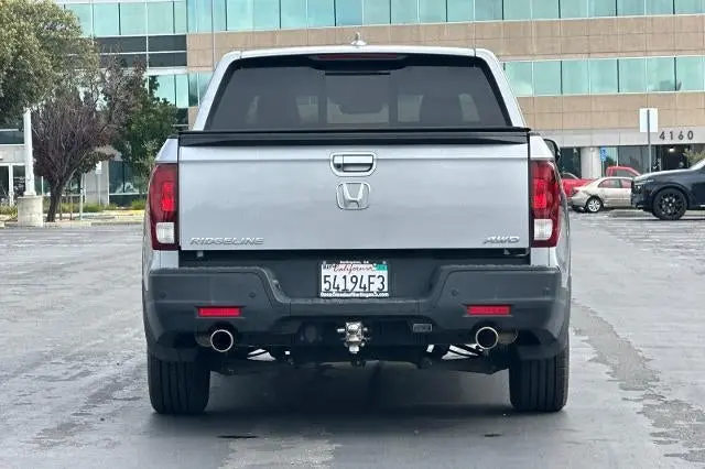 2021 Honda Ridgeline RTL-E AWD photo 5