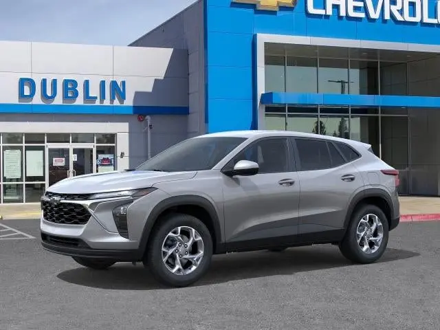 2026 Chevrolet Trax LS photo 3