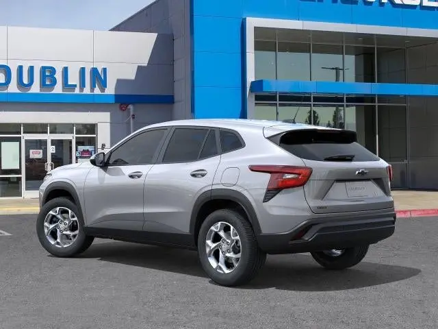 2026 Chevrolet Trax LS photo 4