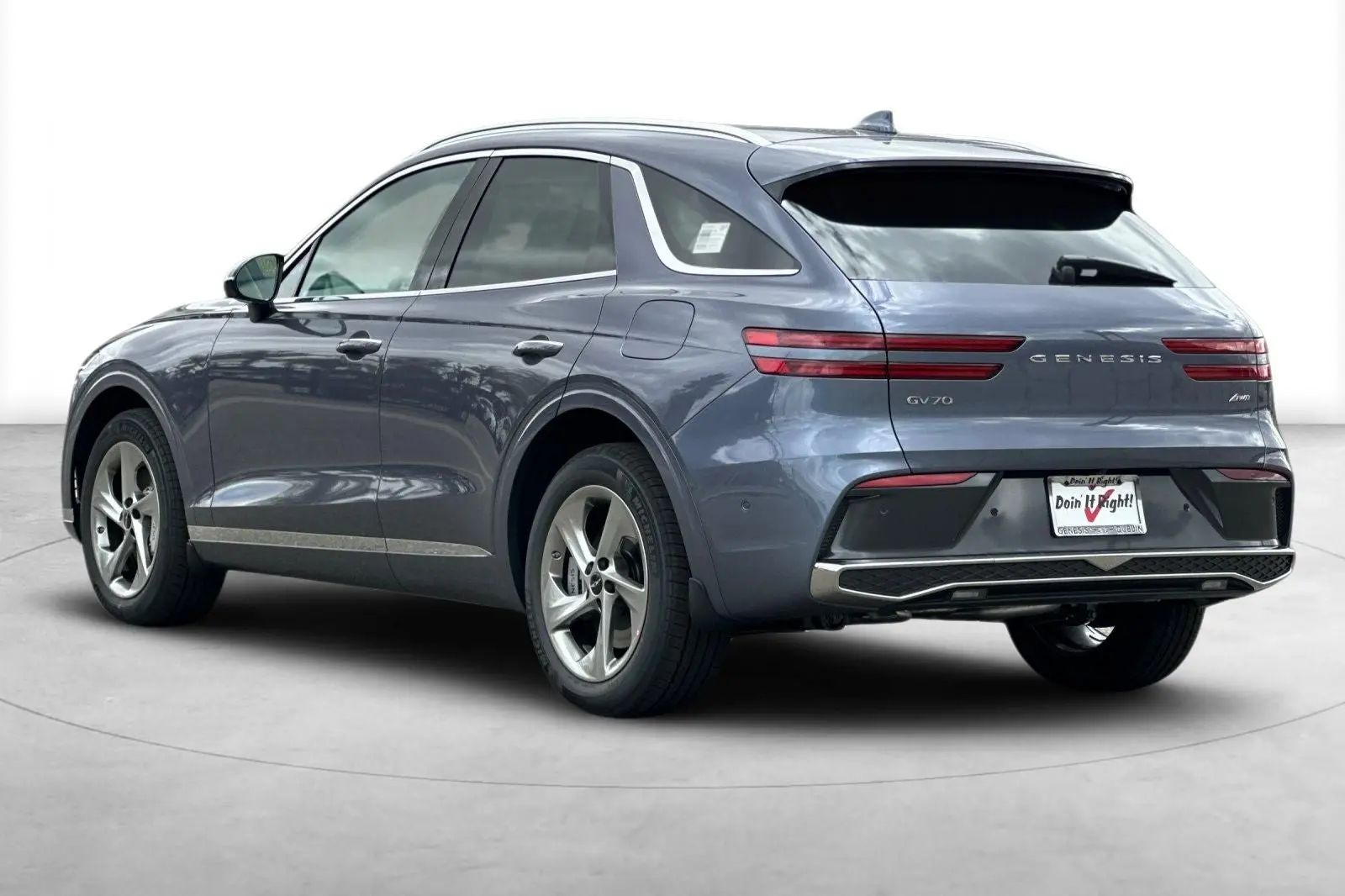 2026 Genesis GV70 2.5T Advanced AWD photo 4