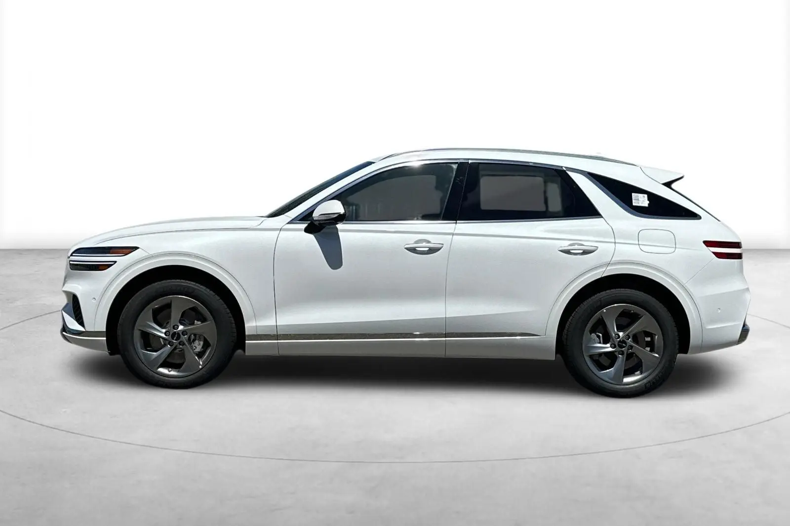 2026 Genesis GV70 2.5T Advanced AWD photo 3