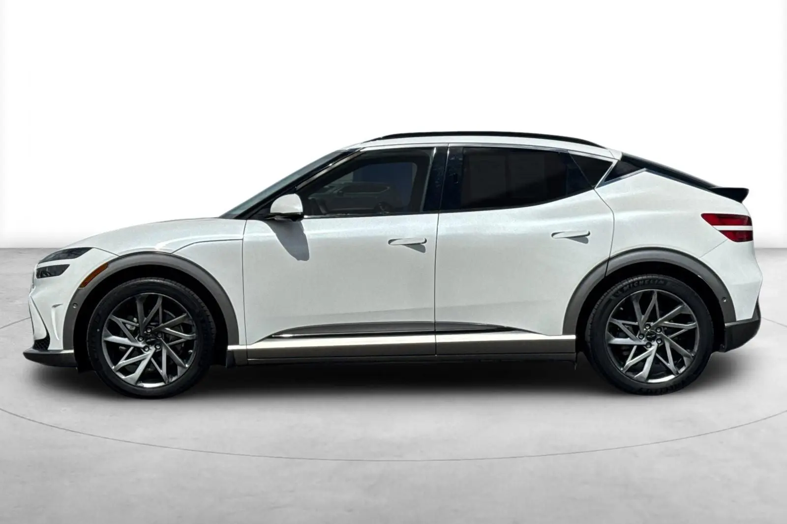 2023 Genesis GV60 GV60 Advanced photo 3