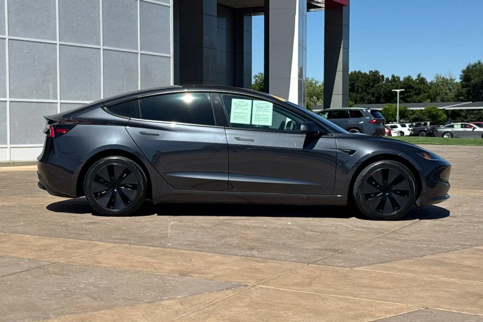 2025 Tesla Model 3 Long Range photo 3