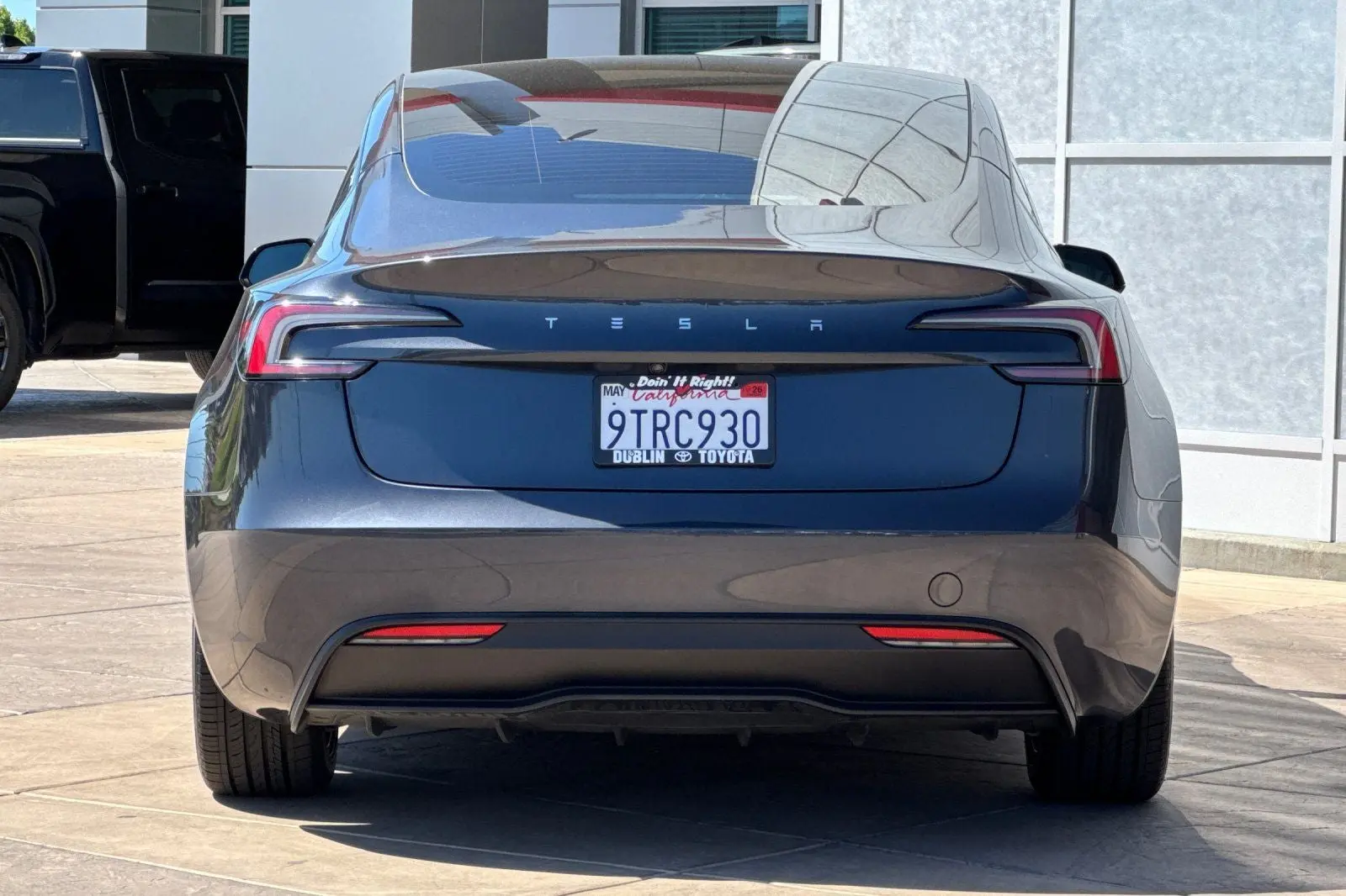 2025 Tesla Model 3 Long Range photo 5