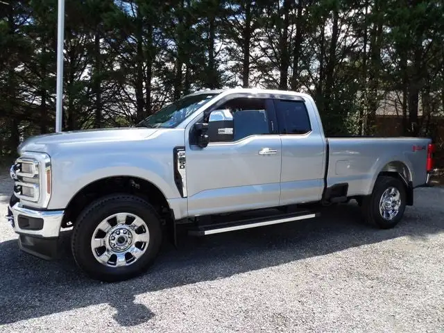 2024 Ford F-250 Lariat 4x4 SuperCab 8' Box's photo