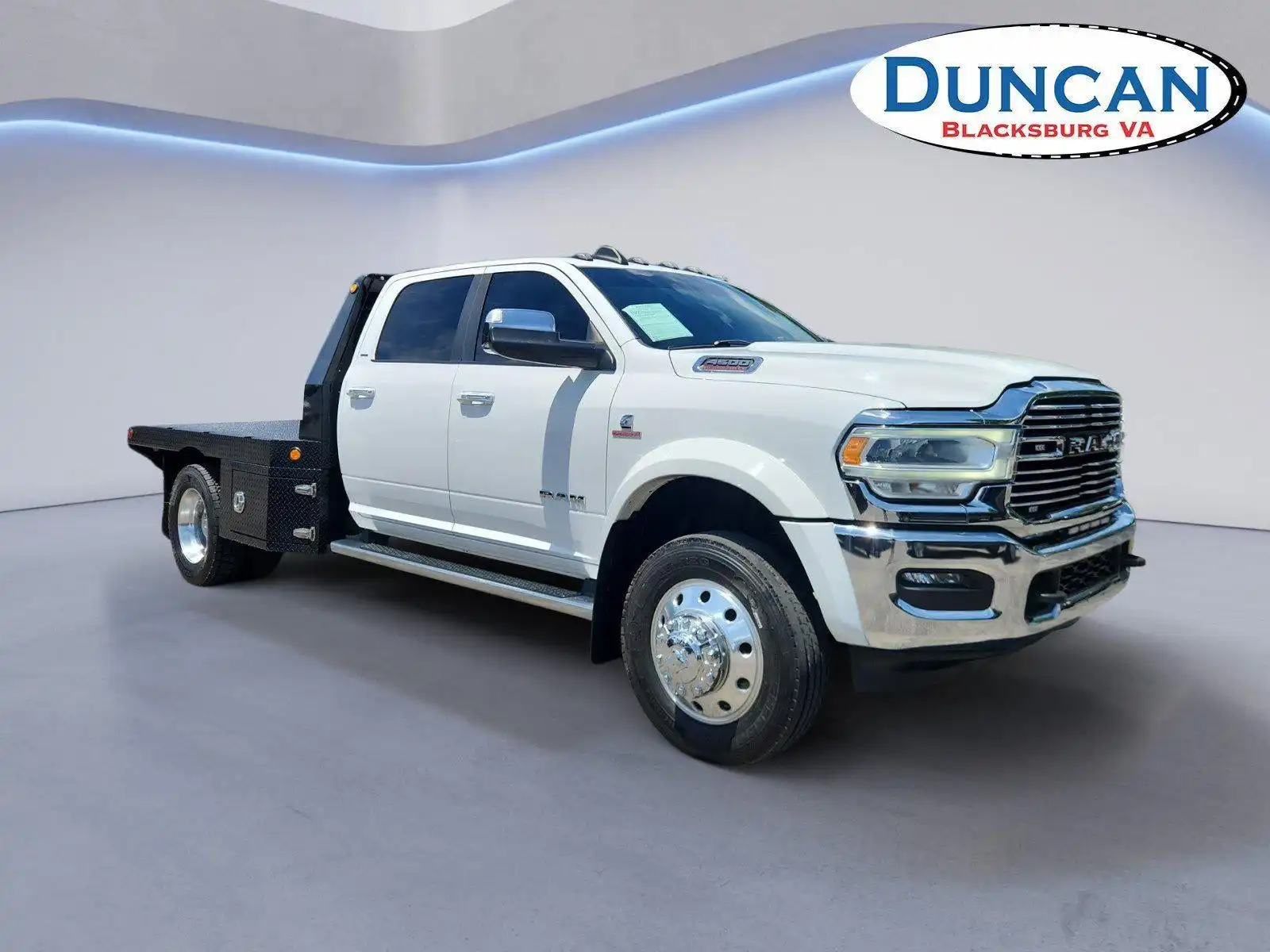2022 RAM 4500 Laramie 4X4 Crew Cab DRW 173" WB's photo