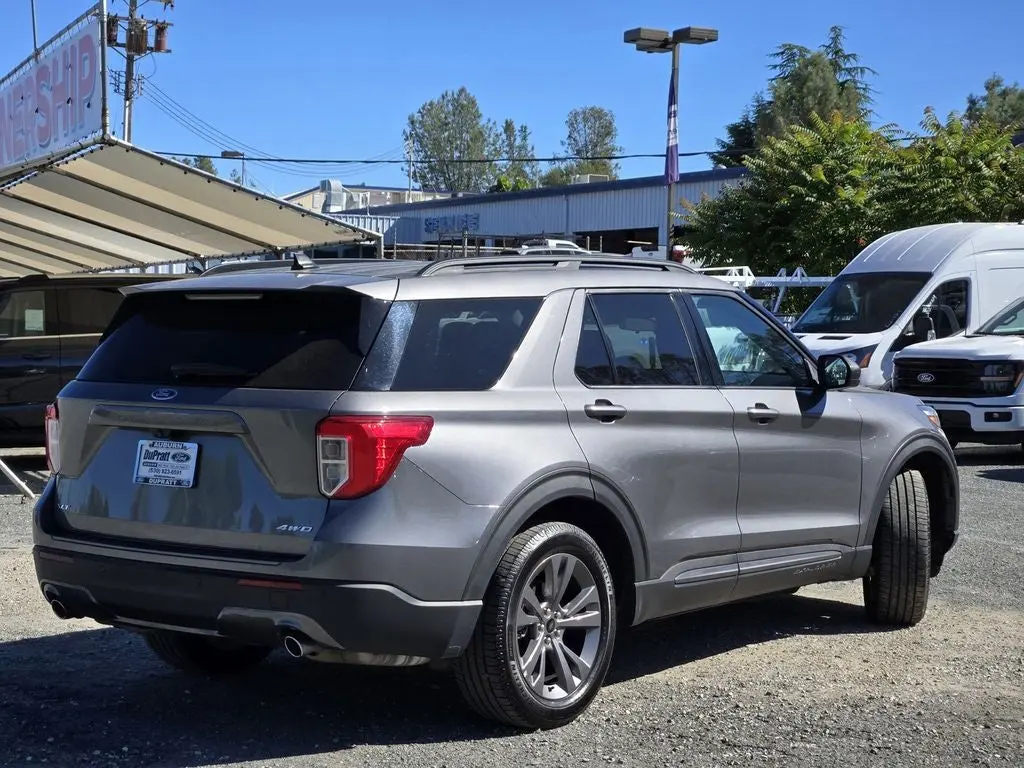 2021 Ford Explorer XLT 4WD photo 4