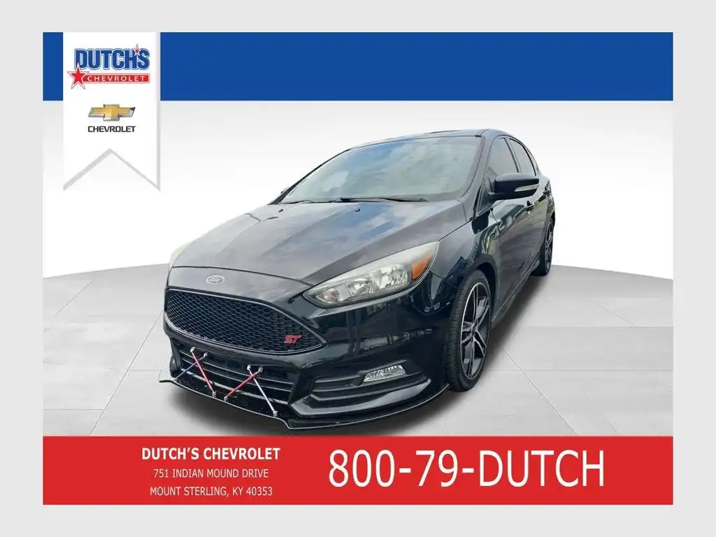 2017 Ford Focus 5 Door Hatch ST's photo